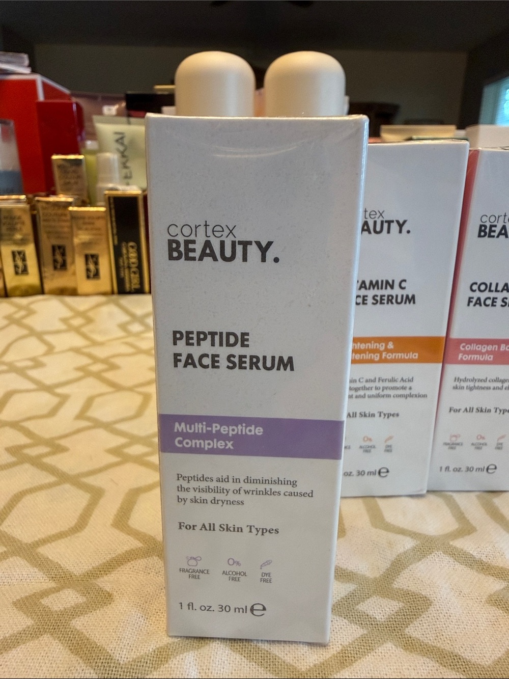 Peptide Face Serum – Multi-Peptide Complex (White/Purple)